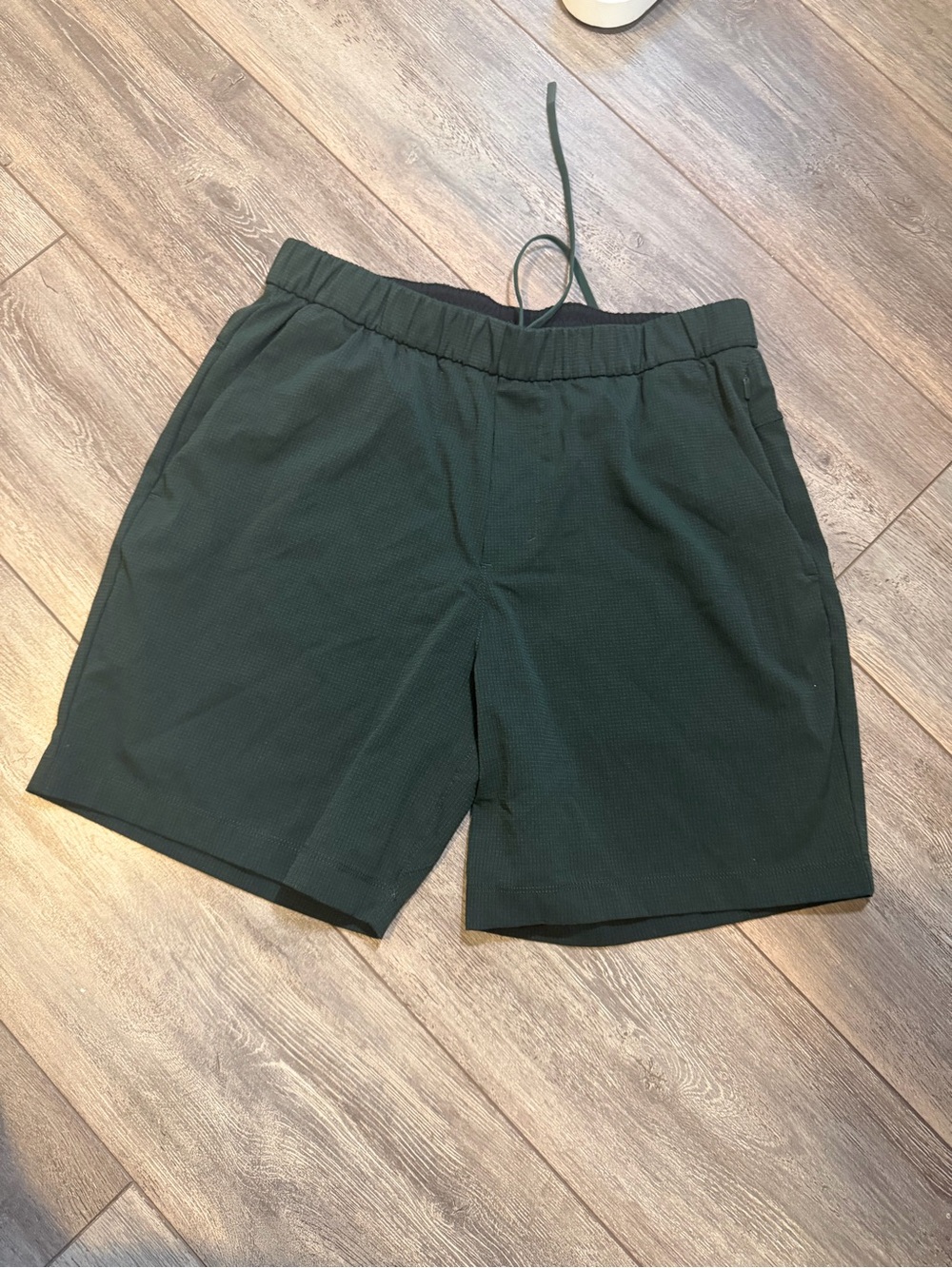 Lululemon ABC Textured WovenAir Pull-On Short 7” M Dark Green